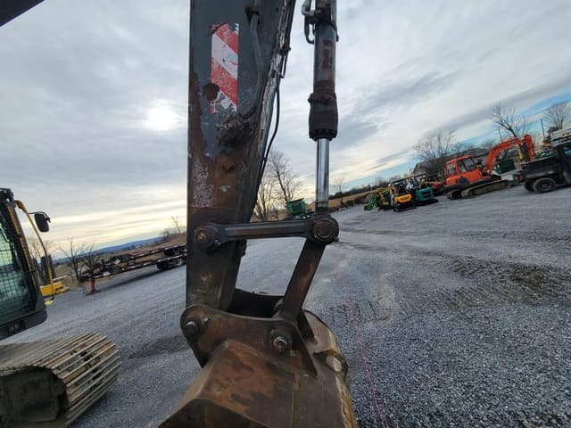 Image of Volvo EC160BLC equipment image 3