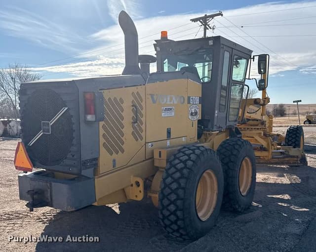 Image of Volvo G720B equipment image 4