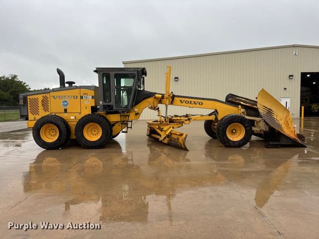Image of Volvo G720B equipment image 3