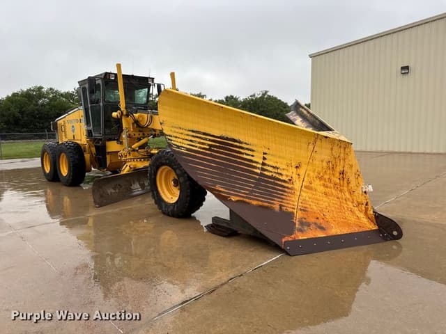 Image of Volvo G720B equipment image 2