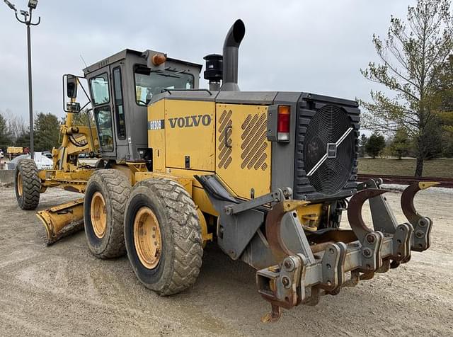 Image of Volvo G730B equipment image 3