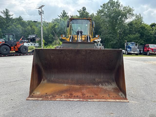 Image of Volvo L120E equipment image 1