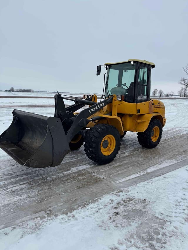 Image of Volvo L30B equipment image 1