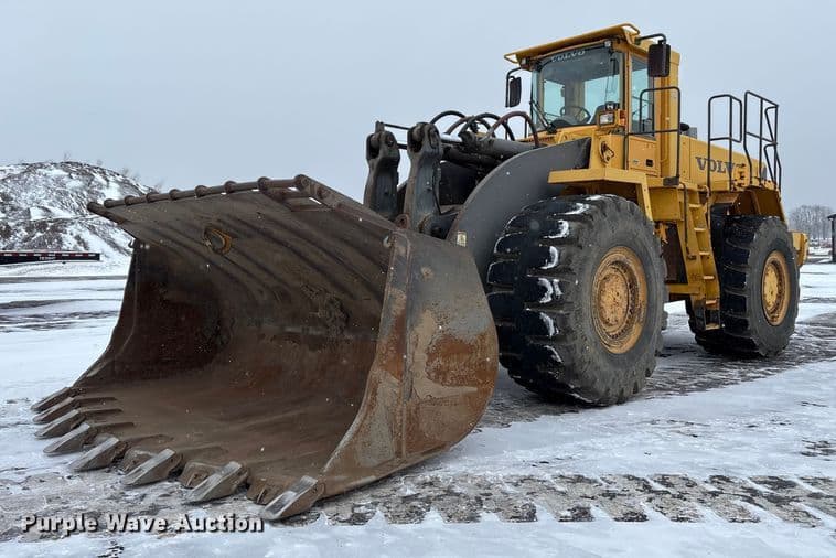 Image of Volvo L330E Primary image
