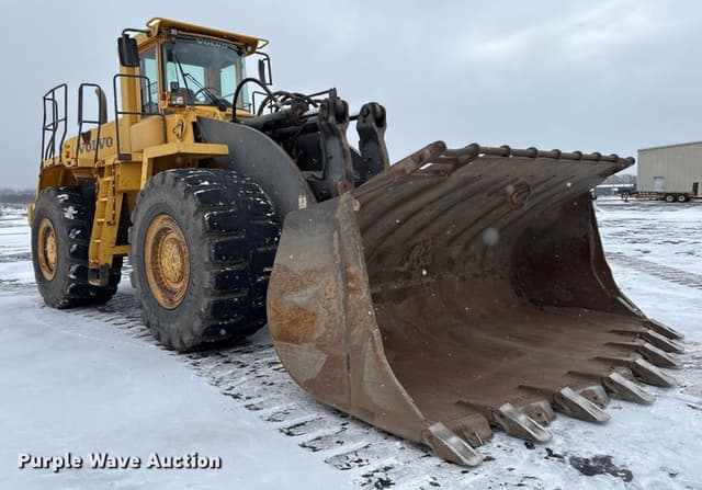 Image of Volvo L330E equipment image 2