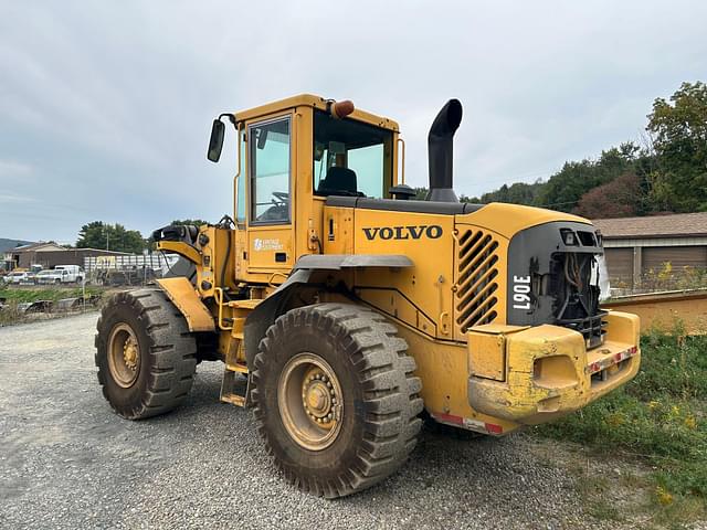 Image of Volvo L90E equipment image 3