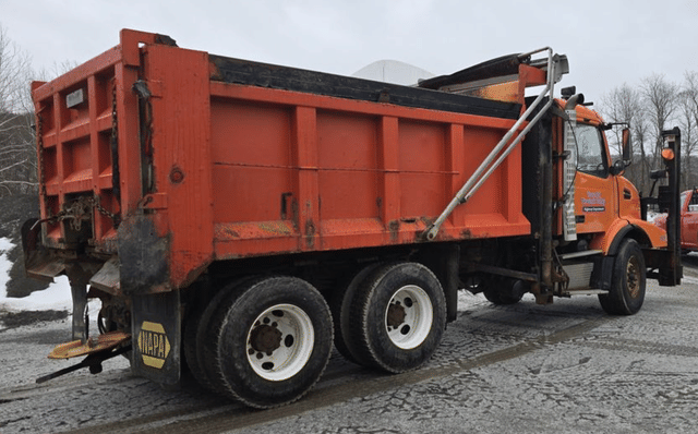 Image of Volvo VHD equipment image 3