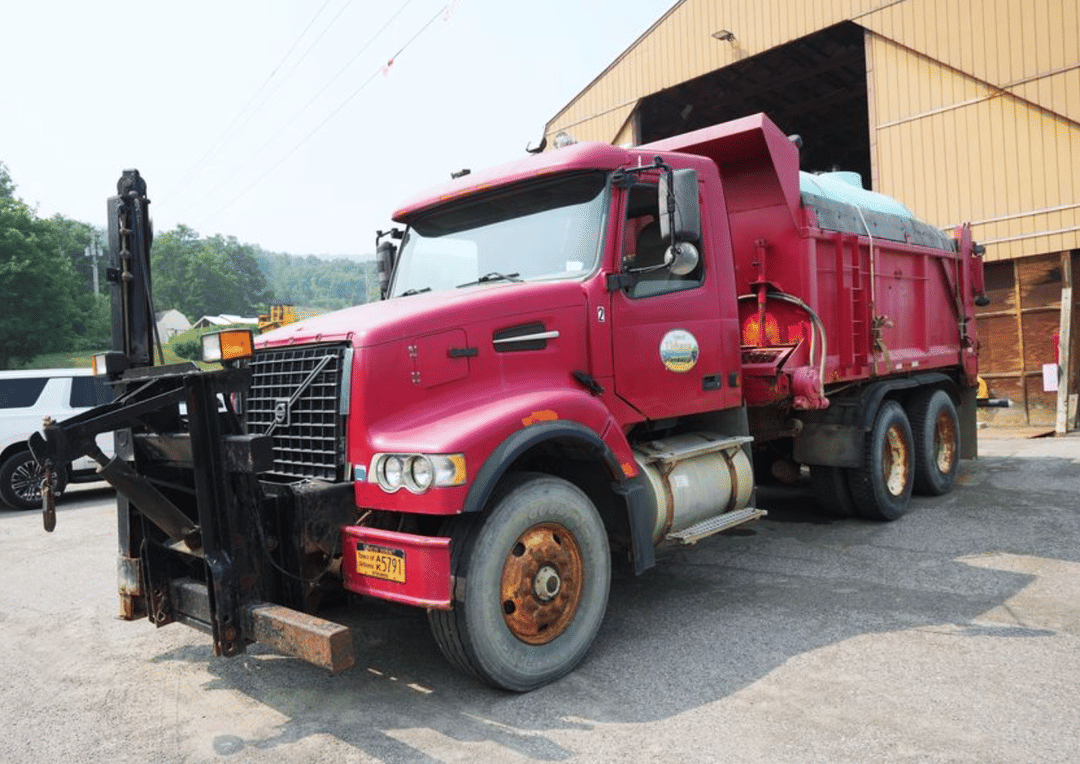 Image of Volvo VHD Primary image