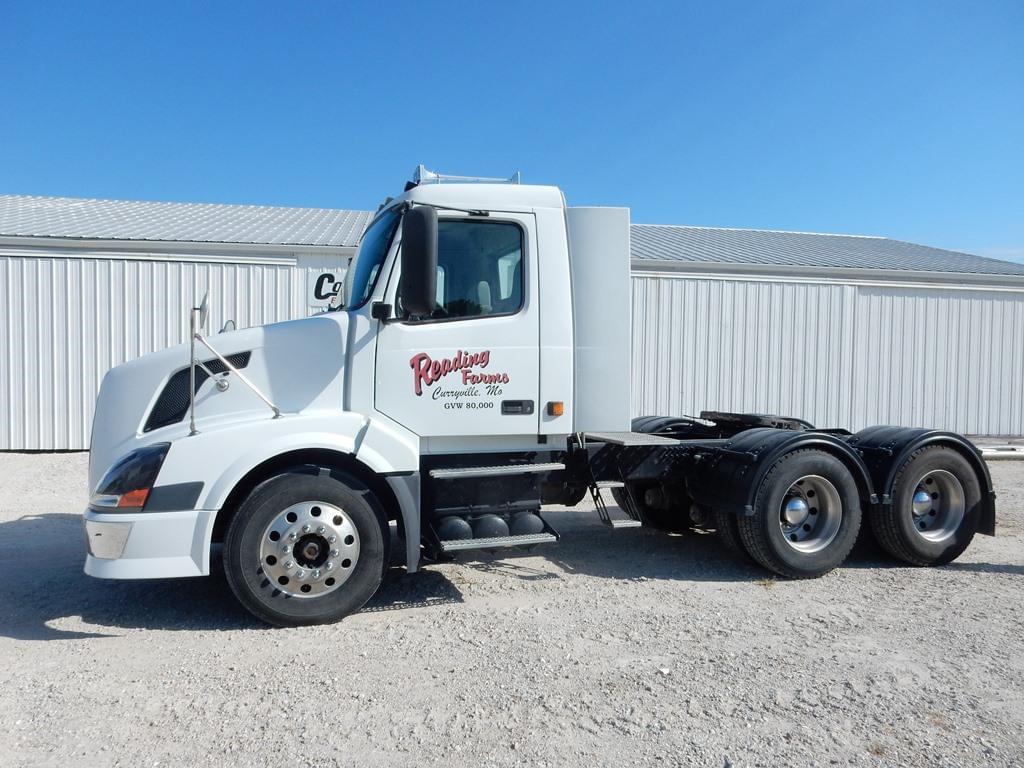 Image of Volvo VNL64T300 Primary image