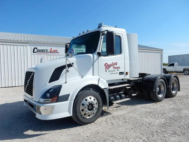Image of Volvo VNL64T300 equipment image 1