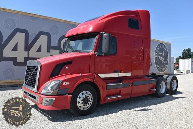 Image of Volvo VNL equipment image 1