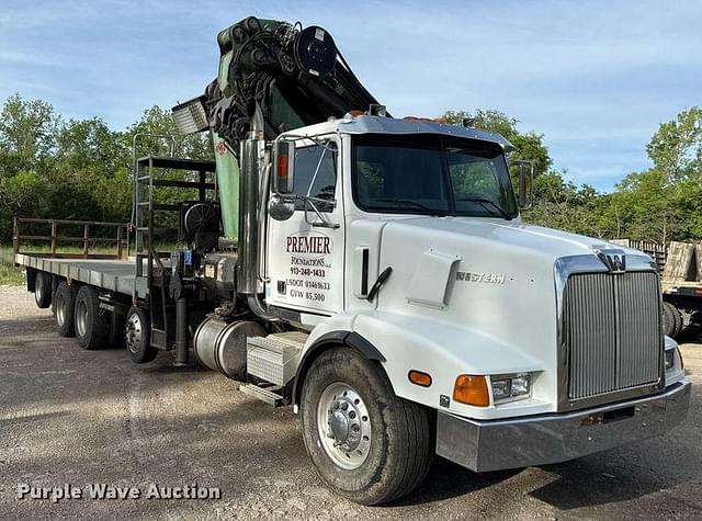 Image of Western Star 4900 equipment image 2