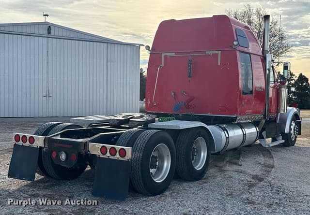 Image of Western Star 4900 equipment image 4
