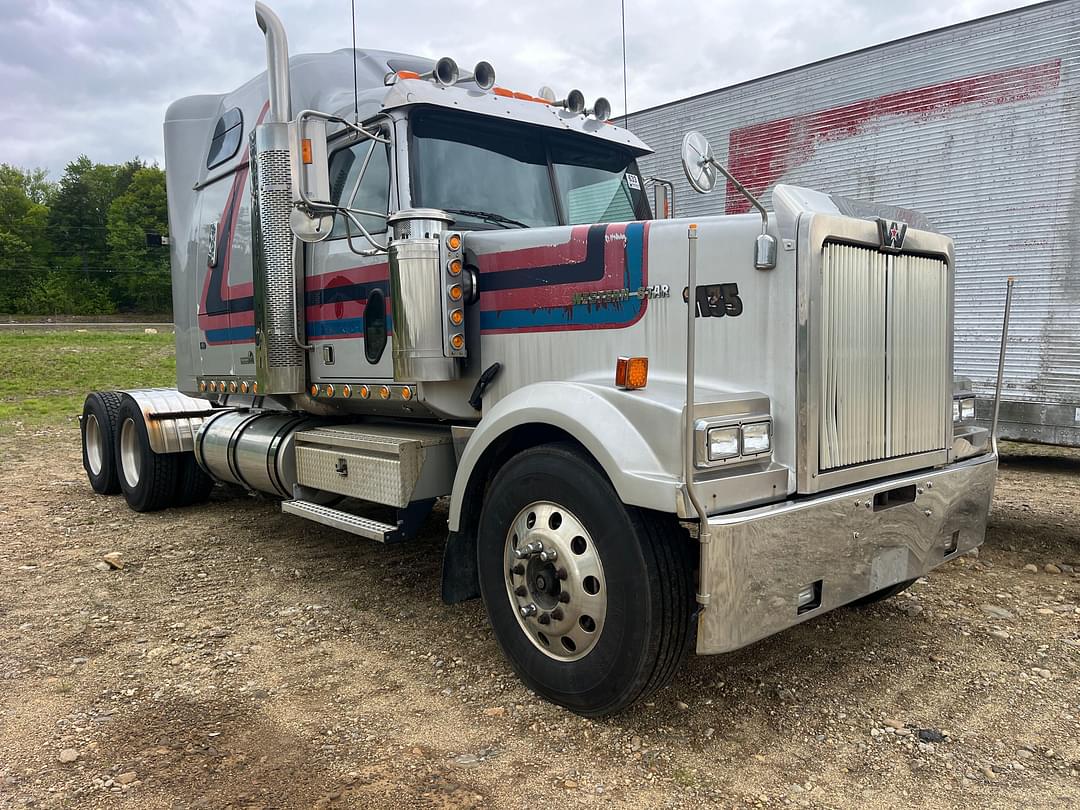 Image of Western Star 4900 Primary Image