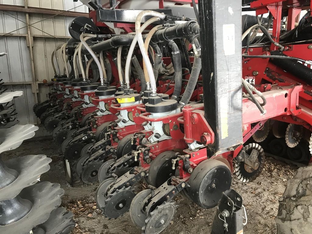 Main image White 8831