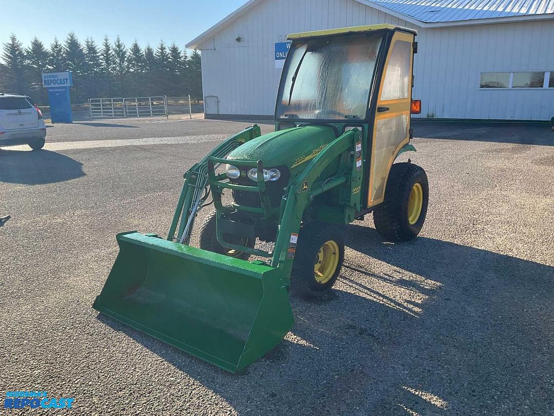 Image of John Deere 2320 Primary image