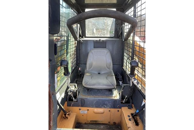 Image of Case 410 equipment image 3