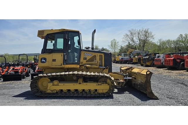 Image of John Deere 700J LGP equipment image 4
