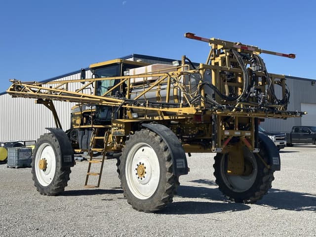 Image of Ag-Chem RoGator 874 equipment image 2