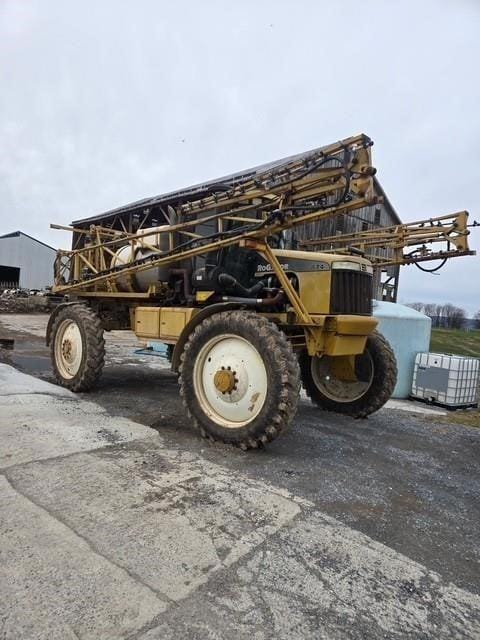 2006 Ag-Chem RoGator 874 Equipment Image0