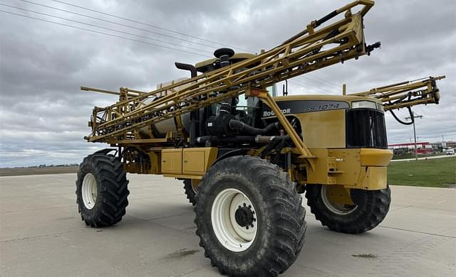 Image of Ag-Chem Rogator SS1074 equipment image 3