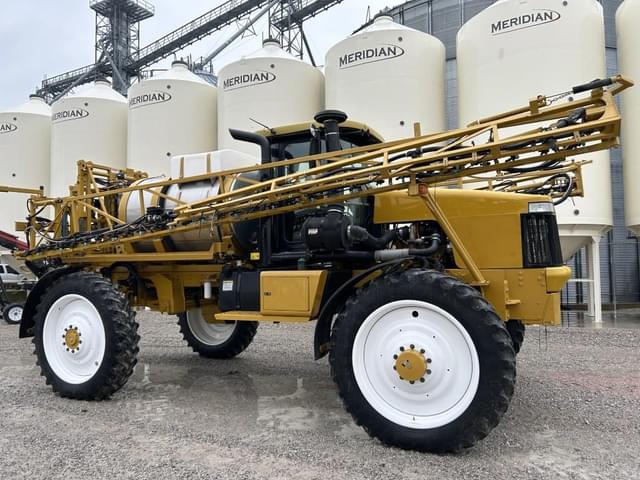 Image of Ag-Chem Rogator SS1074 equipment image 1