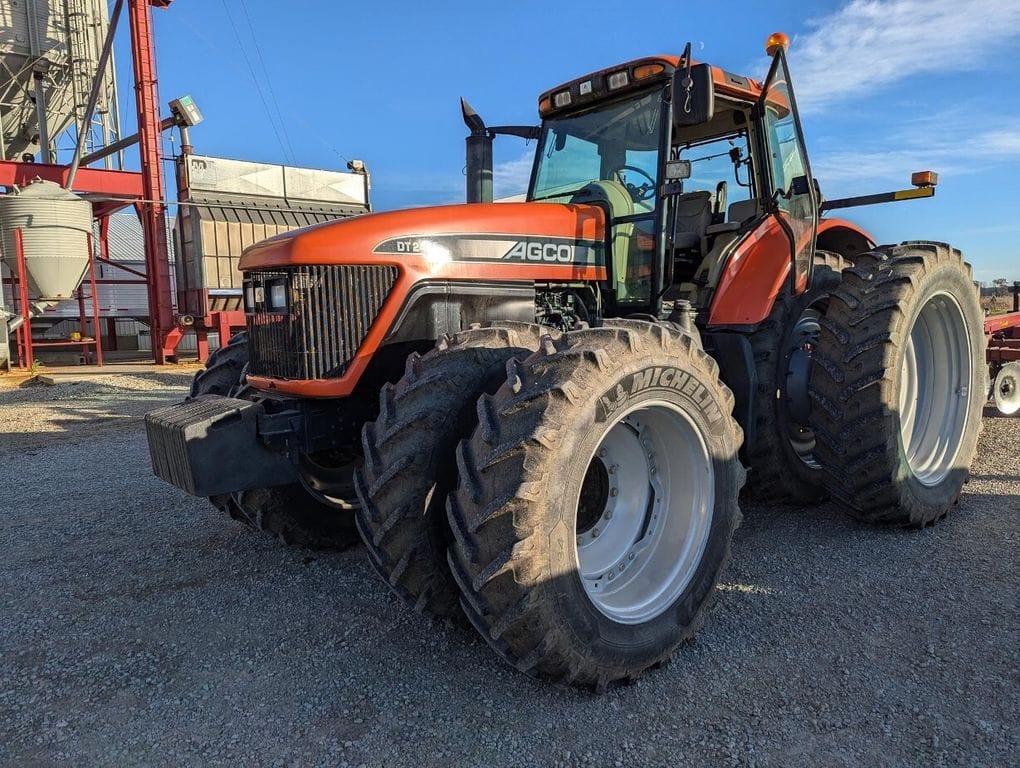 2006 AGCO DT240A Equipment Image0