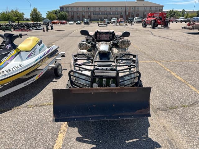 Image of Arctic Cat 650V2 equipment image 1