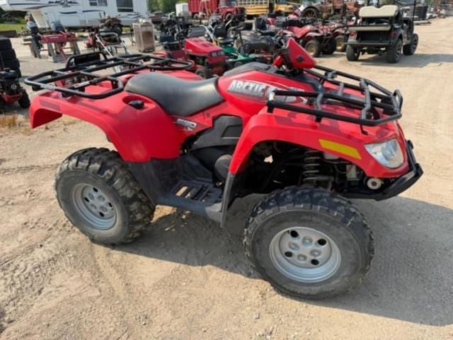 Image of Arctic Cat 650V2 equipment image 4
