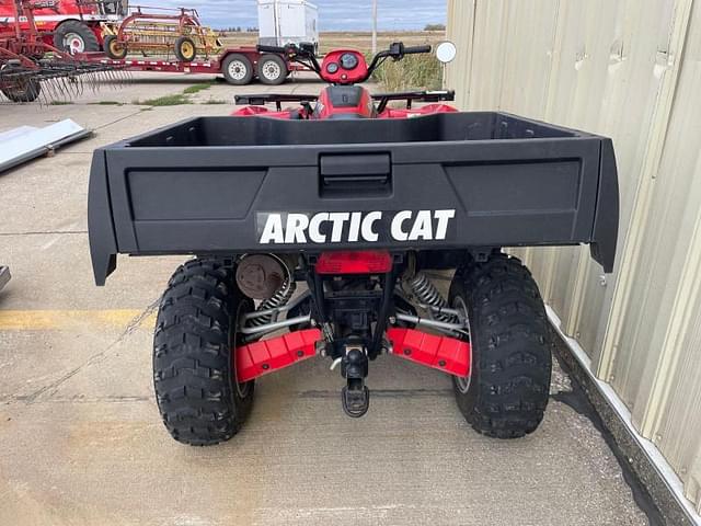 Image of Arctic Cat 400 equipment image 2