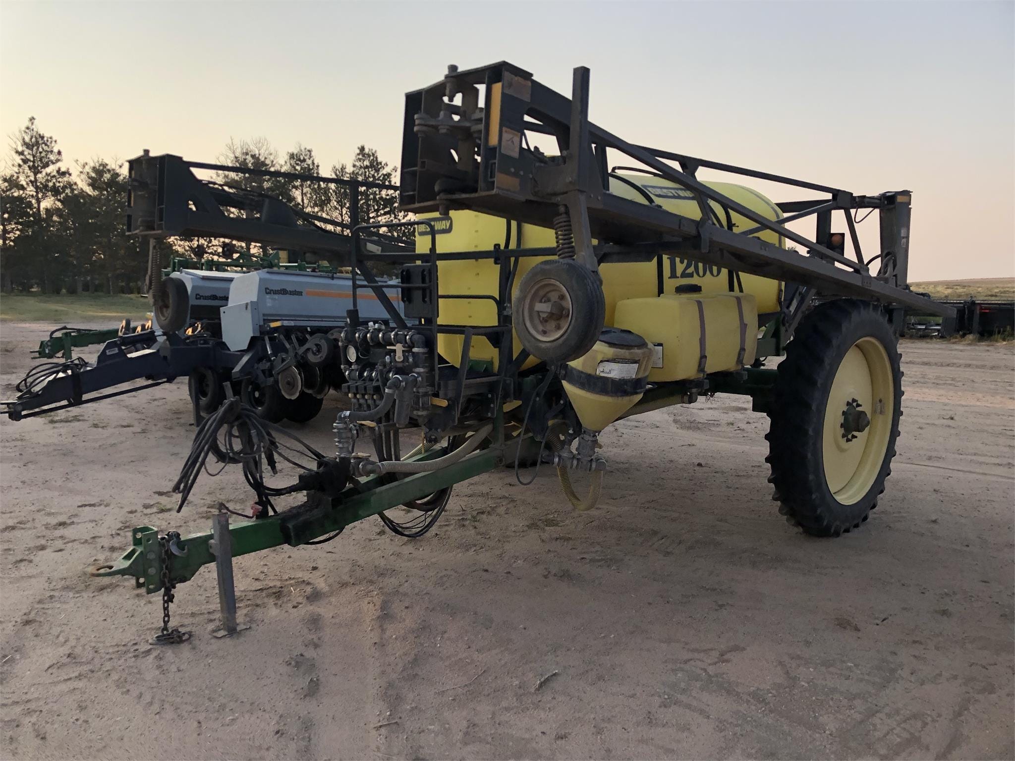 2006 Bestway Field Pro III 1200 Equipment Image0
