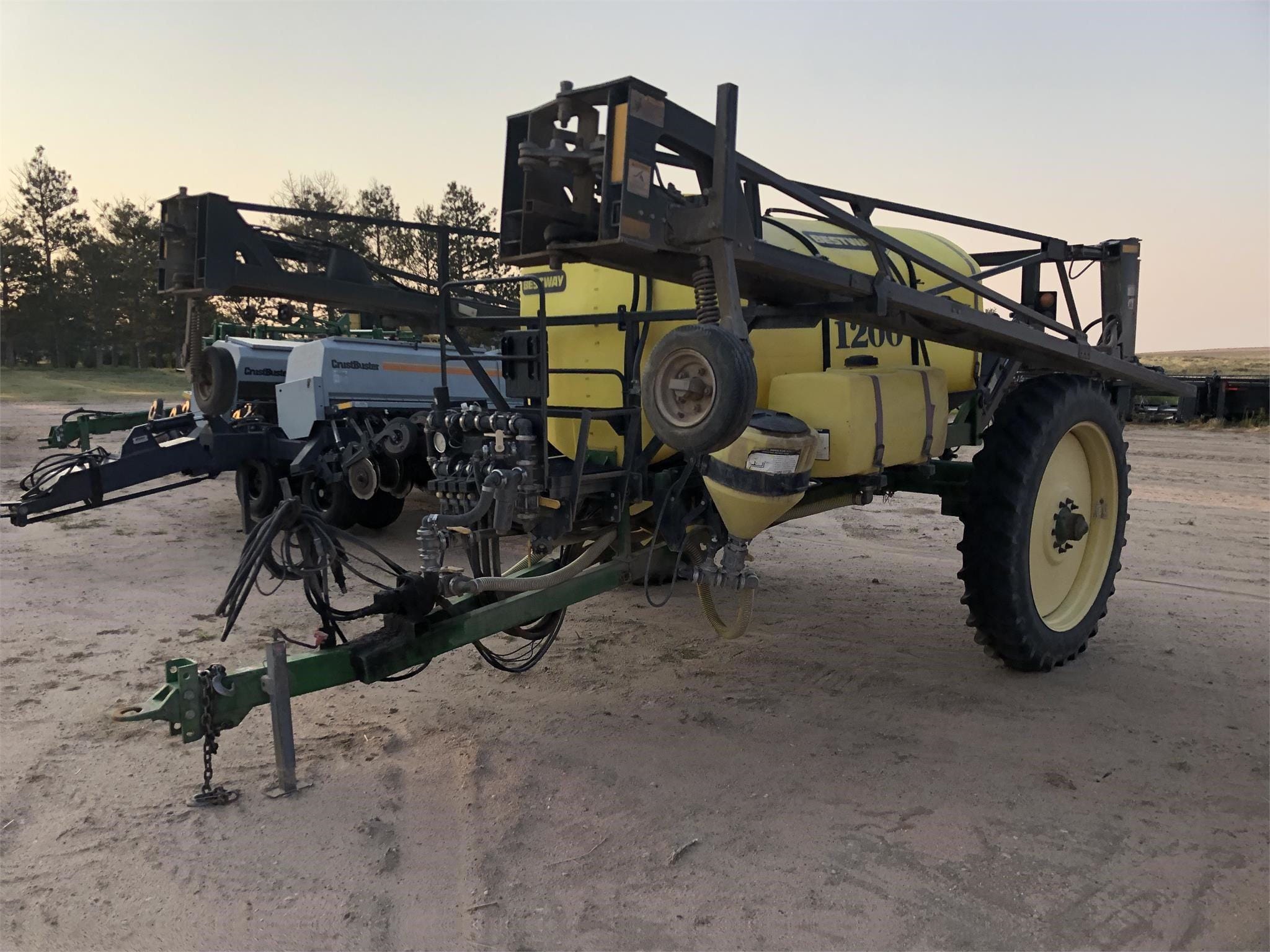 2006 Bestway Field Pro III 1200 Equipment Image0