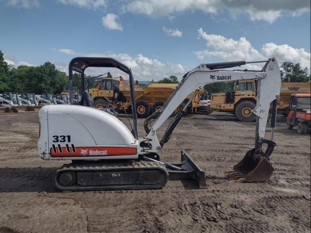 Image of Bobcat 331 equipment image 2