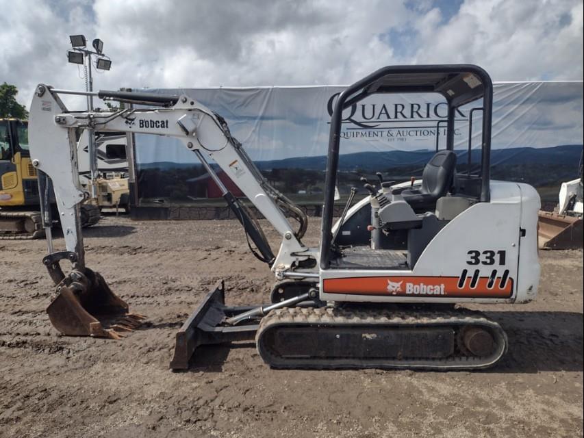 Image of Bobcat 331 Primary image