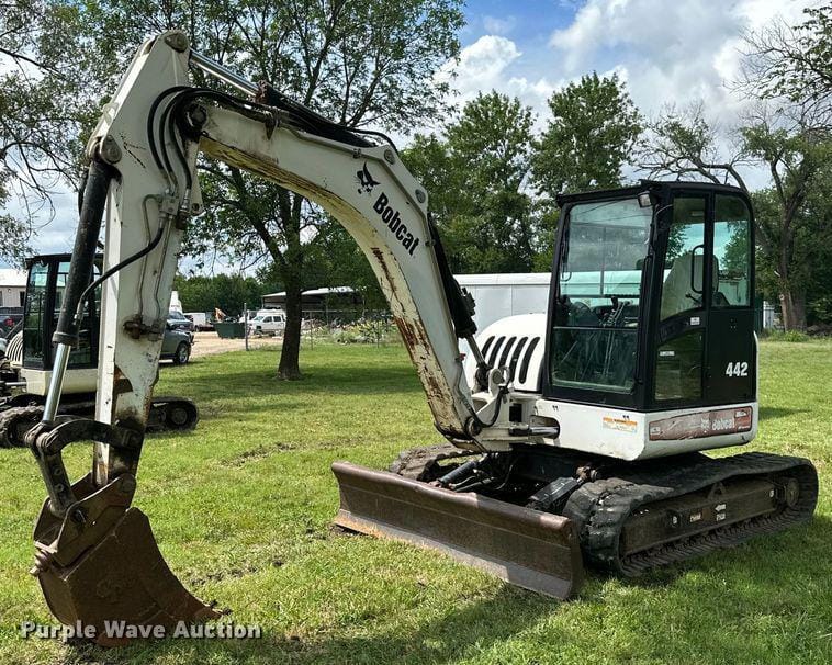 Main image Bobcat 442
