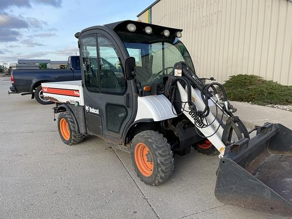 Image of Bobcat Toolcat 5600 equipment image 2