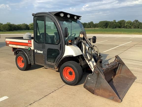 Image of Bobcat Toolcat 5600 equipment image 1