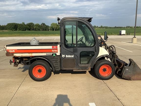 Image of Bobcat Toolcat 5600 equipment image 2