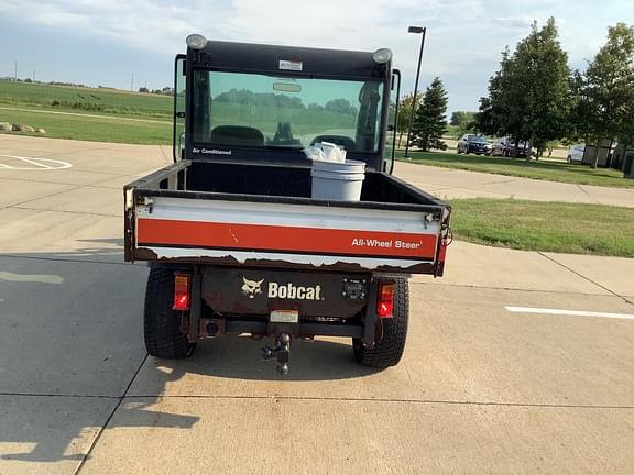 Image of Bobcat Toolcat 5600 equipment image 4