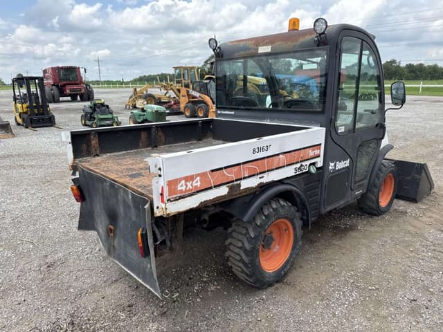 Image of Bobcat Toolcat 5600 equipment image 2