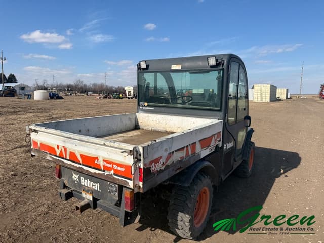 Image of Bobcat Toolcat 5600 equipment image 3