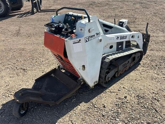 Image of Bobcat MT52 equipment image 3