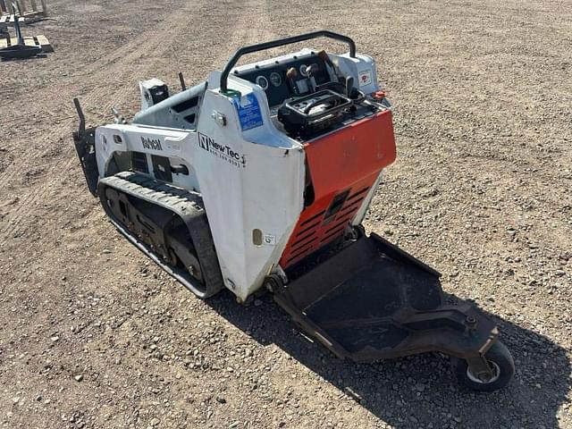 Image of Bobcat MT52 equipment image 4
