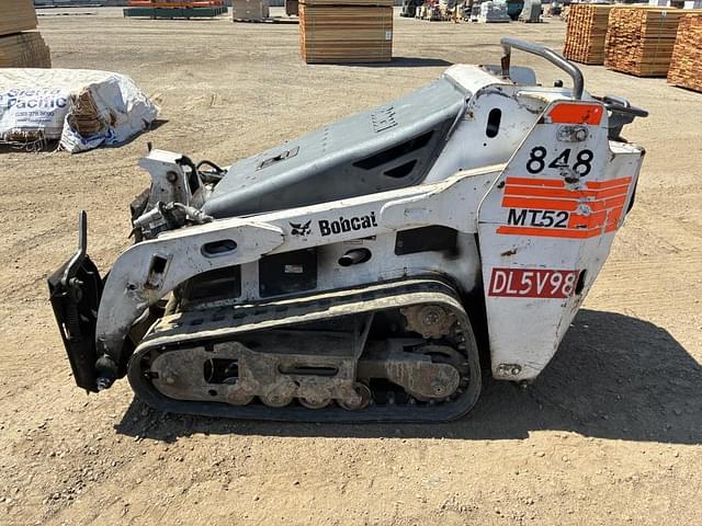 Image of Bobcat MT52 equipment image 4