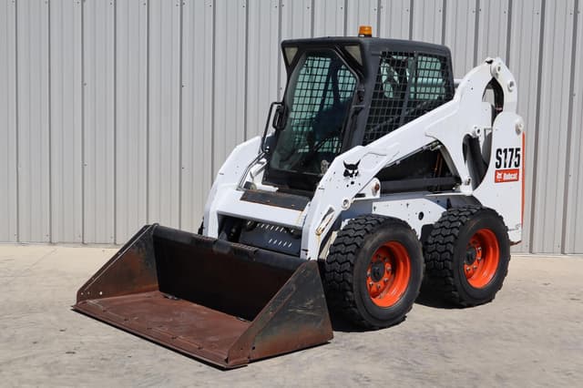 Image of Bobcat S175 equipment image 2