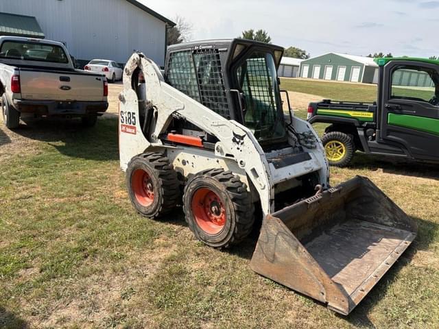 Image of Bobcat S185 equipment image 2