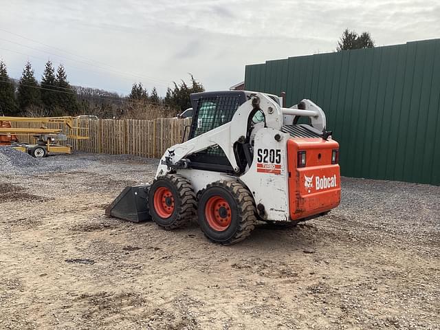 Image of Bobcat S205 equipment image 1