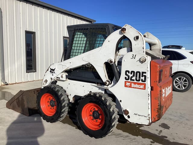 Image of Bobcat S205 equipment image 3