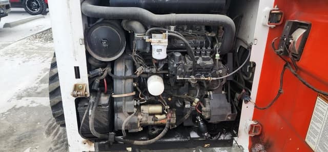 Image of Bobcat S220 equipment image 4