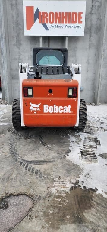 Image of Bobcat S220 equipment image 3